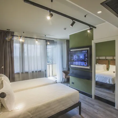 Mercure Cinecitta 4*