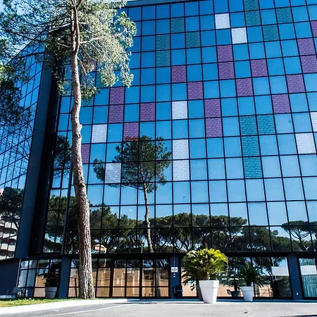 Otel Mercure Cinecitta 4*