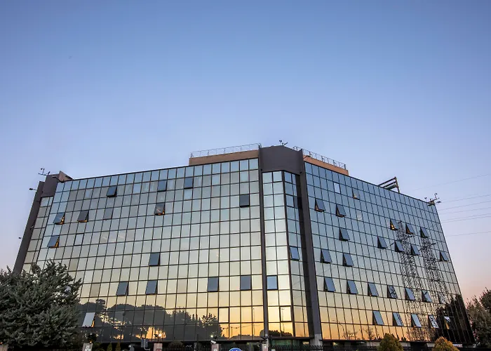 Hotel Mercure Cinecittà Rome