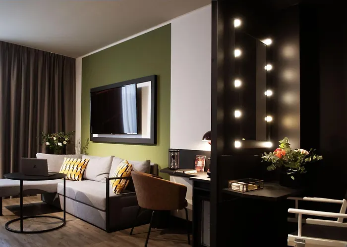 Mercure Cinecittà 4*