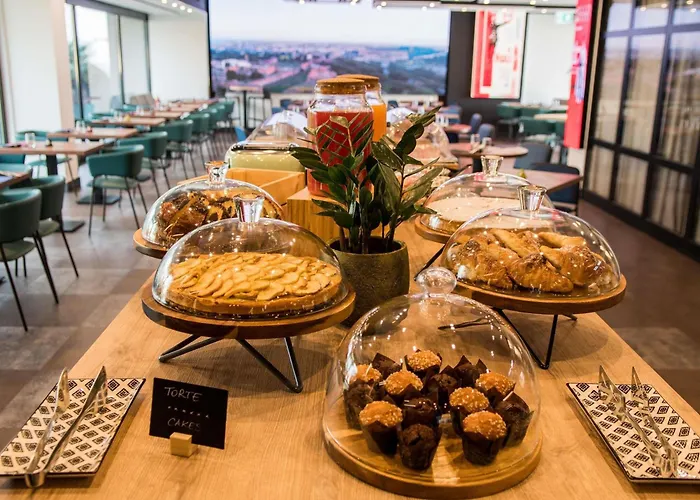 Mercure Cinecitta Отель Рим