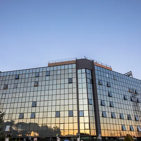 מלון Mercure Cinecitta רומא